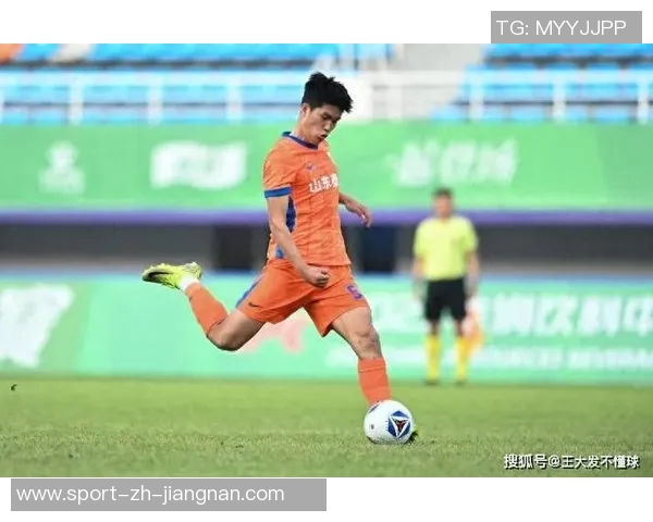 U22国足伤病问题严重刘浩帆彭啸尚未参与场地训练